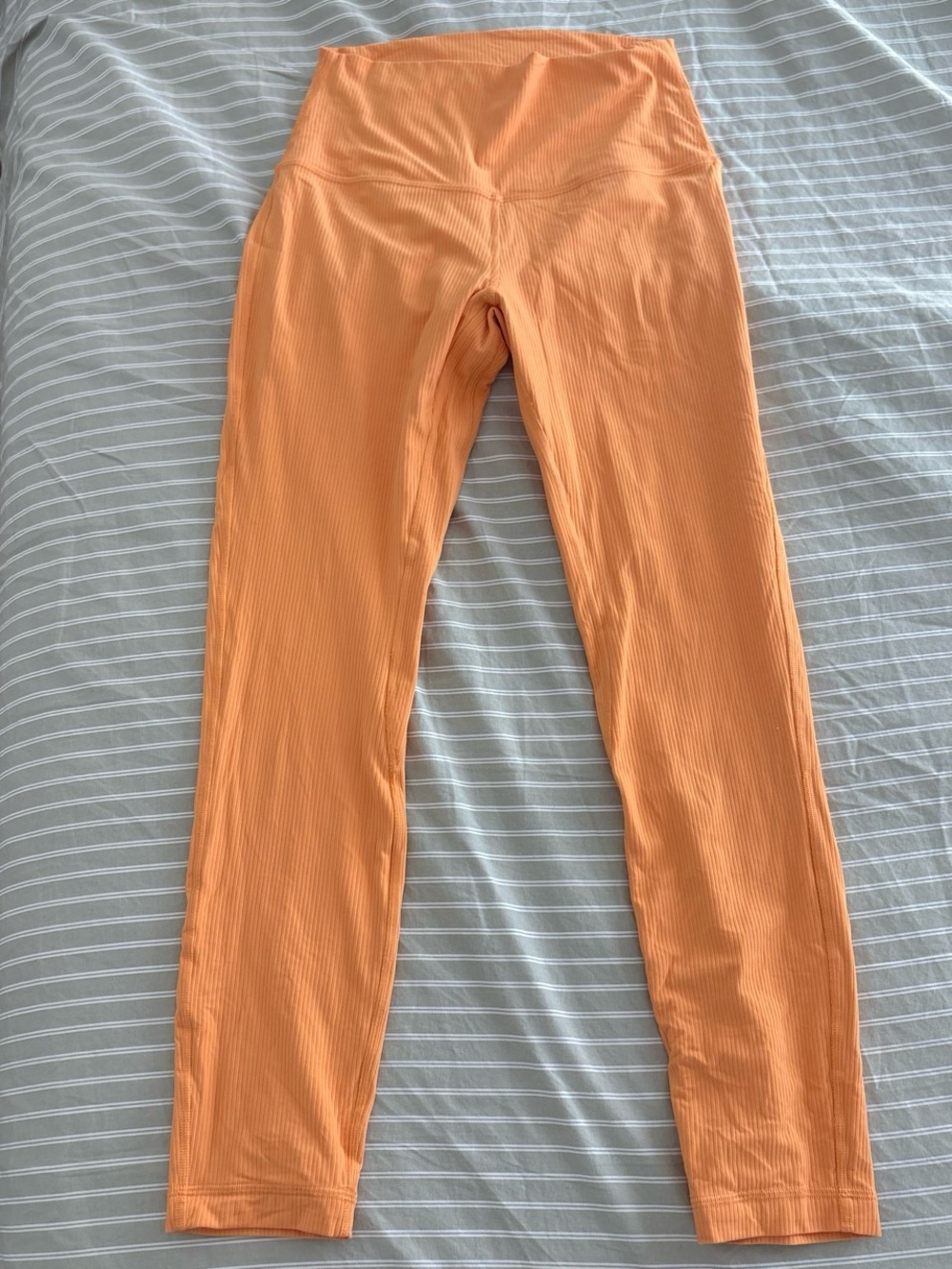 High-Rise Ribbed lululemon align 25” - Picture 2 of 5